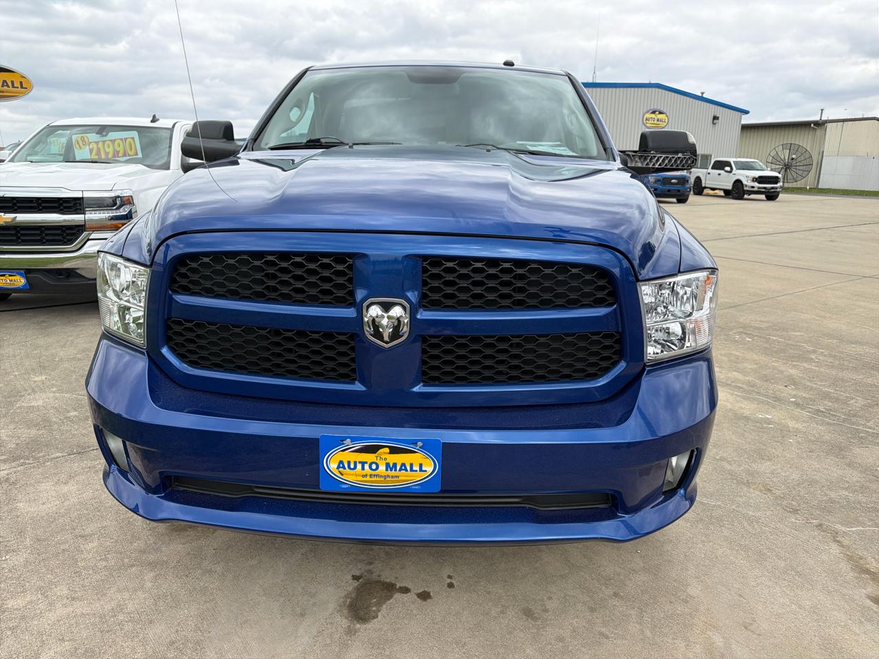 RAM 1500 4WD Reg Cab 120.5" Express 2014