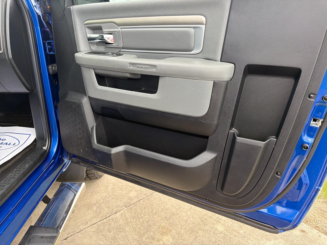 RAM 1500 4WD Reg Cab 120.5" Express 2014