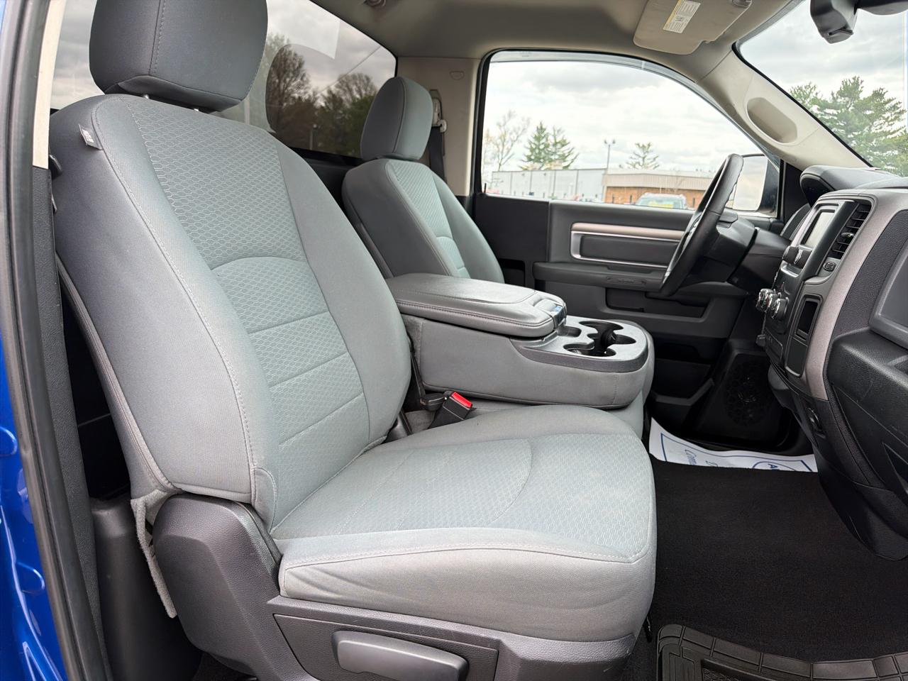 RAM 1500 4WD Reg Cab 120.5" Express 2014