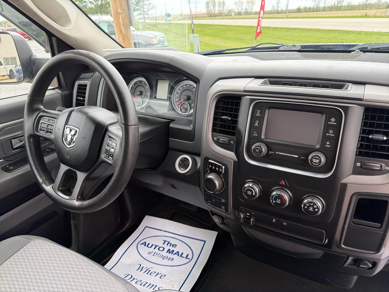 RAM 1500 4WD Reg Cab 120.5" Express 2014