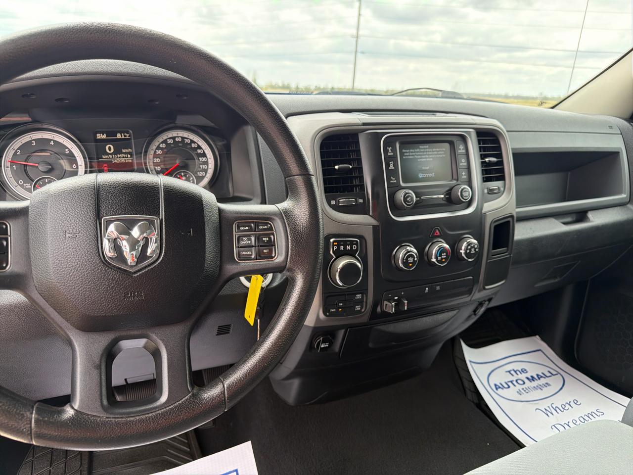 RAM 1500 4WD Reg Cab 120.5" Express 2014