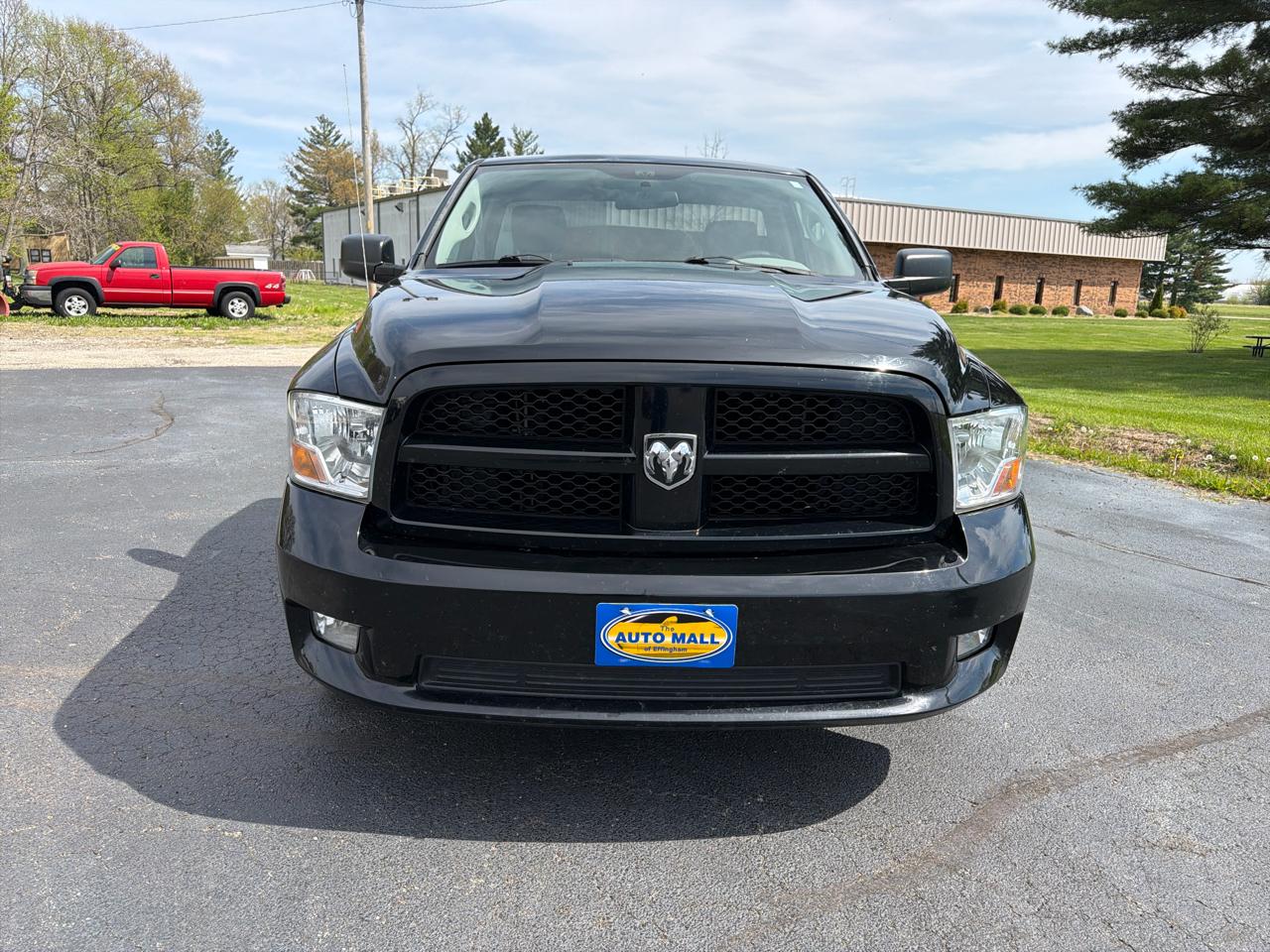 RAM 1500 2WD Reg Cab 120.5" Express 2012