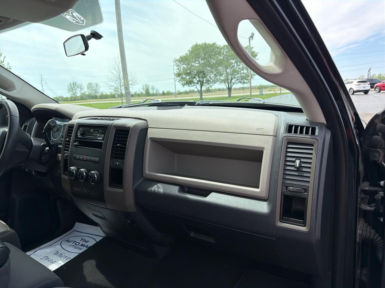 RAM 1500 2WD Reg Cab 120.5" Express 2012
