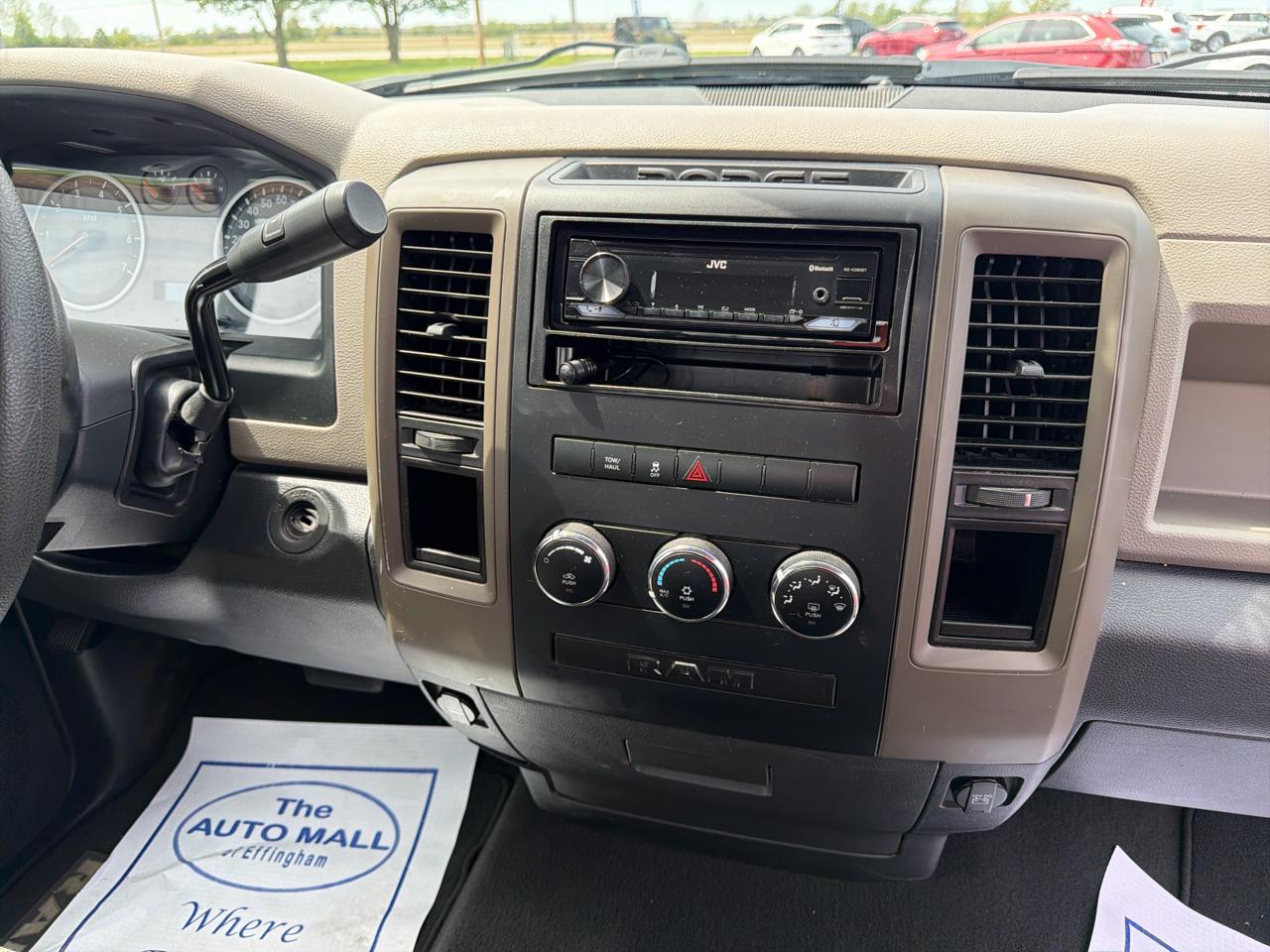 RAM 1500 2WD Reg Cab 120.5" Express 2012