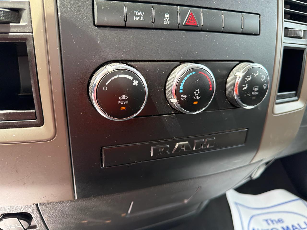 RAM 1500 2WD Reg Cab 120.5" Express 2012