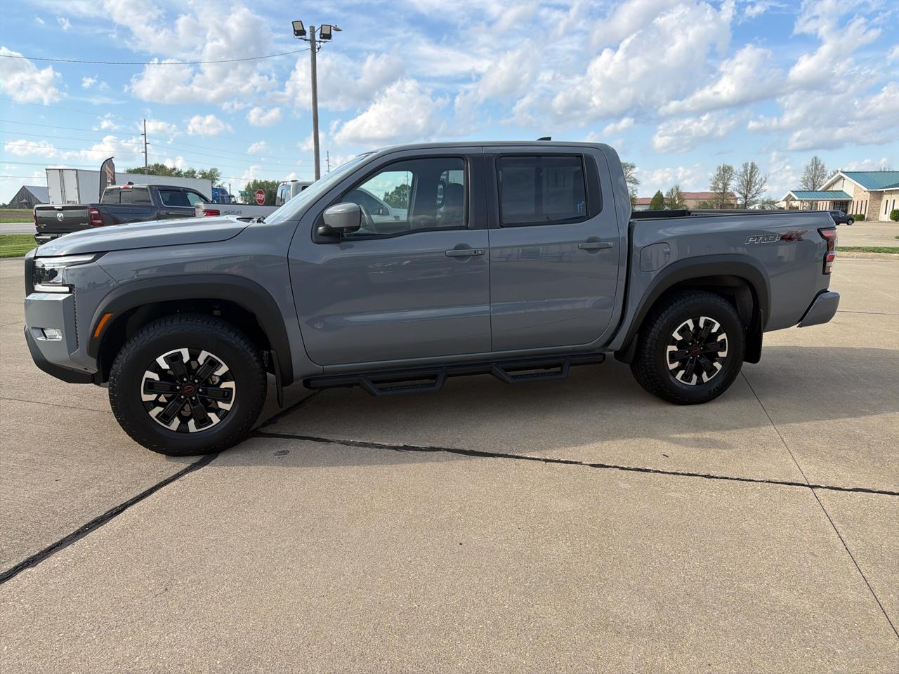 Nissan Frontier Crew Cab 4x4 PRO-4X 2024