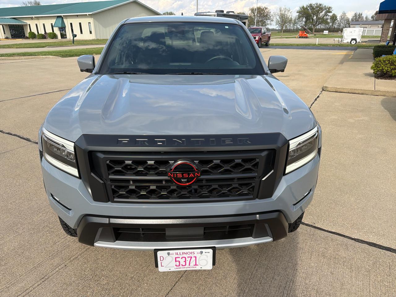 Nissan Frontier Crew Cab 4x4 PRO-4X 2024