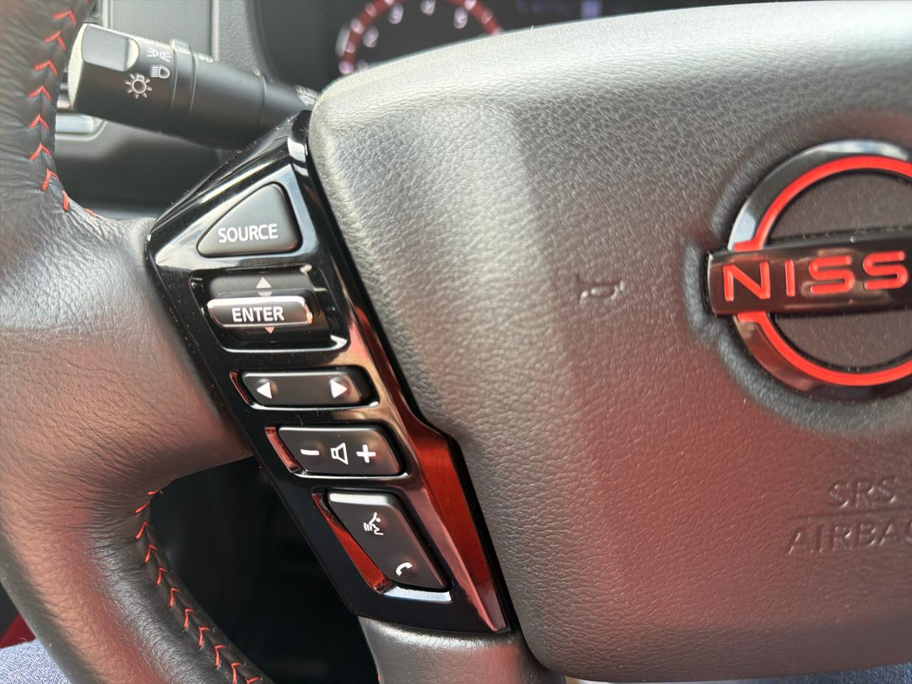 Nissan Frontier Crew Cab 4x4 PRO-4X 2024