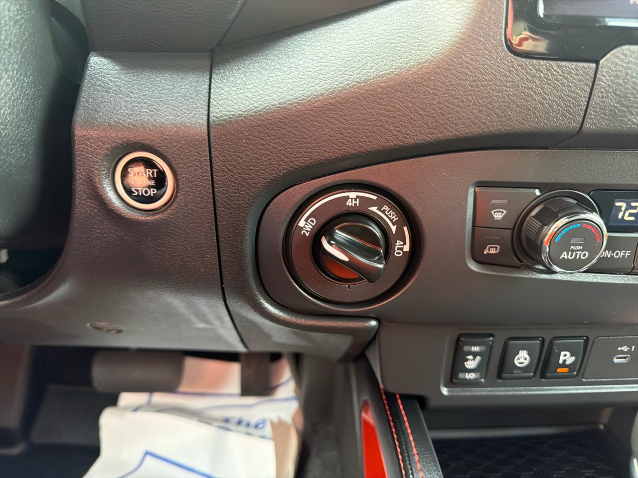 Nissan Frontier Crew Cab 4x4 PRO-4X 2024