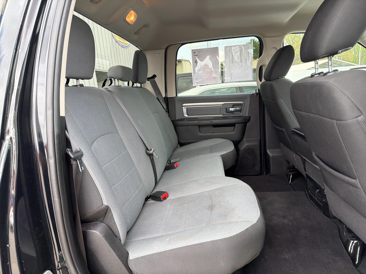 RAM 1500 Classic SLT 4x2 Crew Cab 5'7" Box 2022