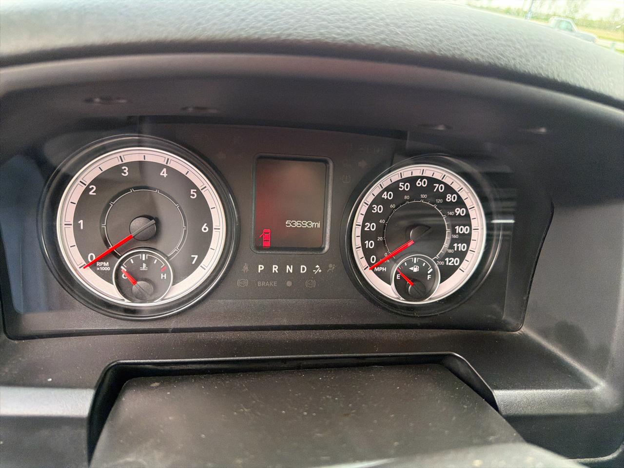 RAM 1500 Classic SLT 4x2 Crew Cab 5'7" Box 2022