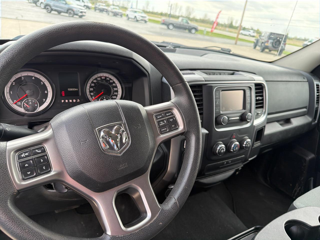 RAM 1500 Classic SLT 4x2 Crew Cab 5'7" Box 2022