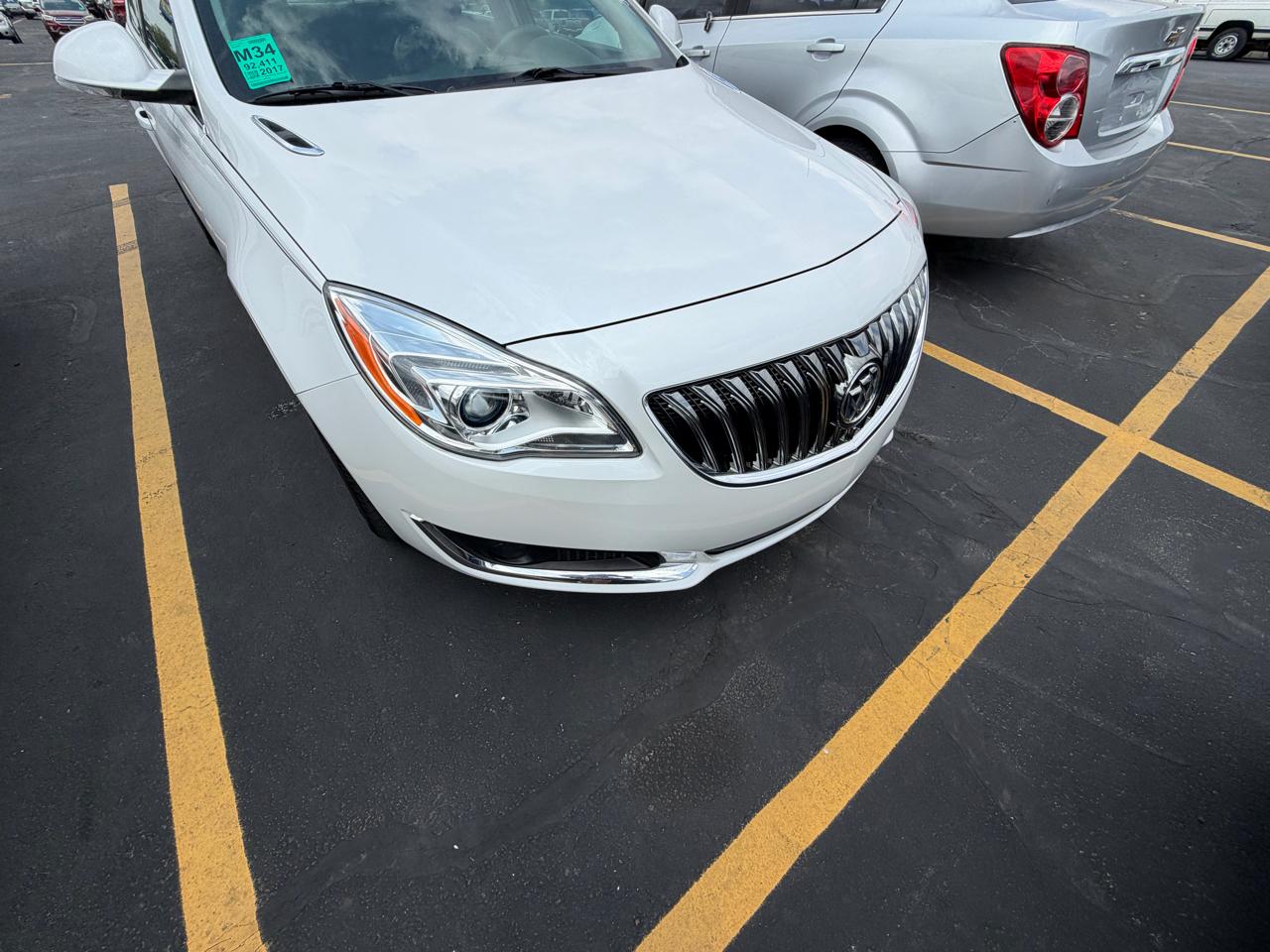 Buick Regal 4dr Sdn Premium II AWD 2017