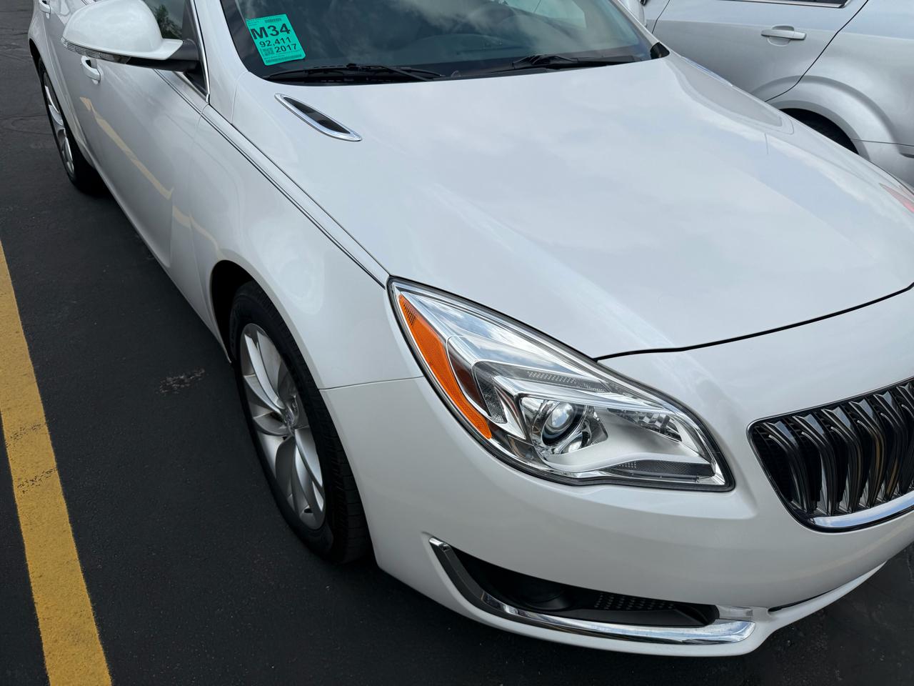 Buick Regal 4dr Sdn Premium II AWD 2017