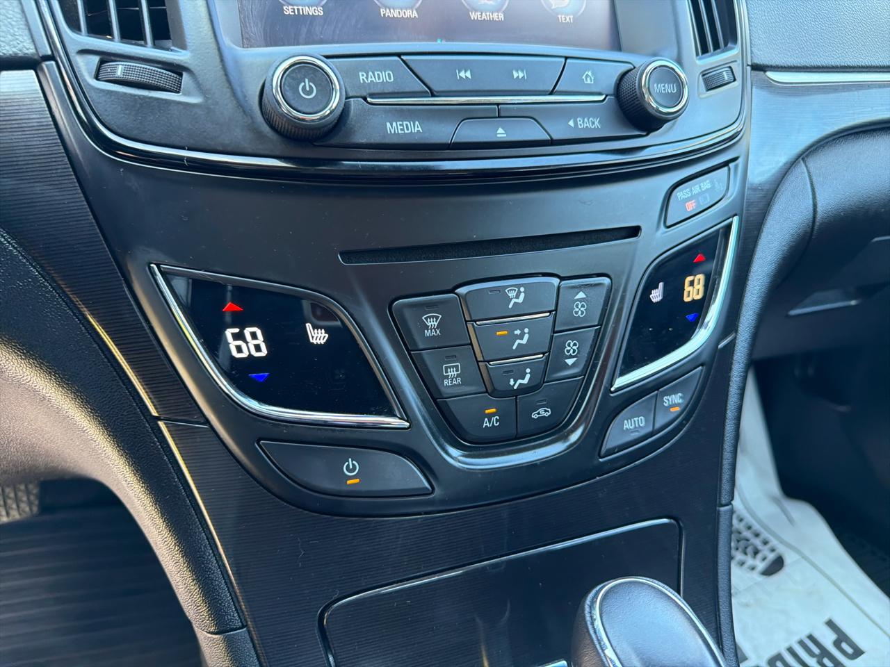 Buick Regal 4dr Sdn Premium II AWD 2017