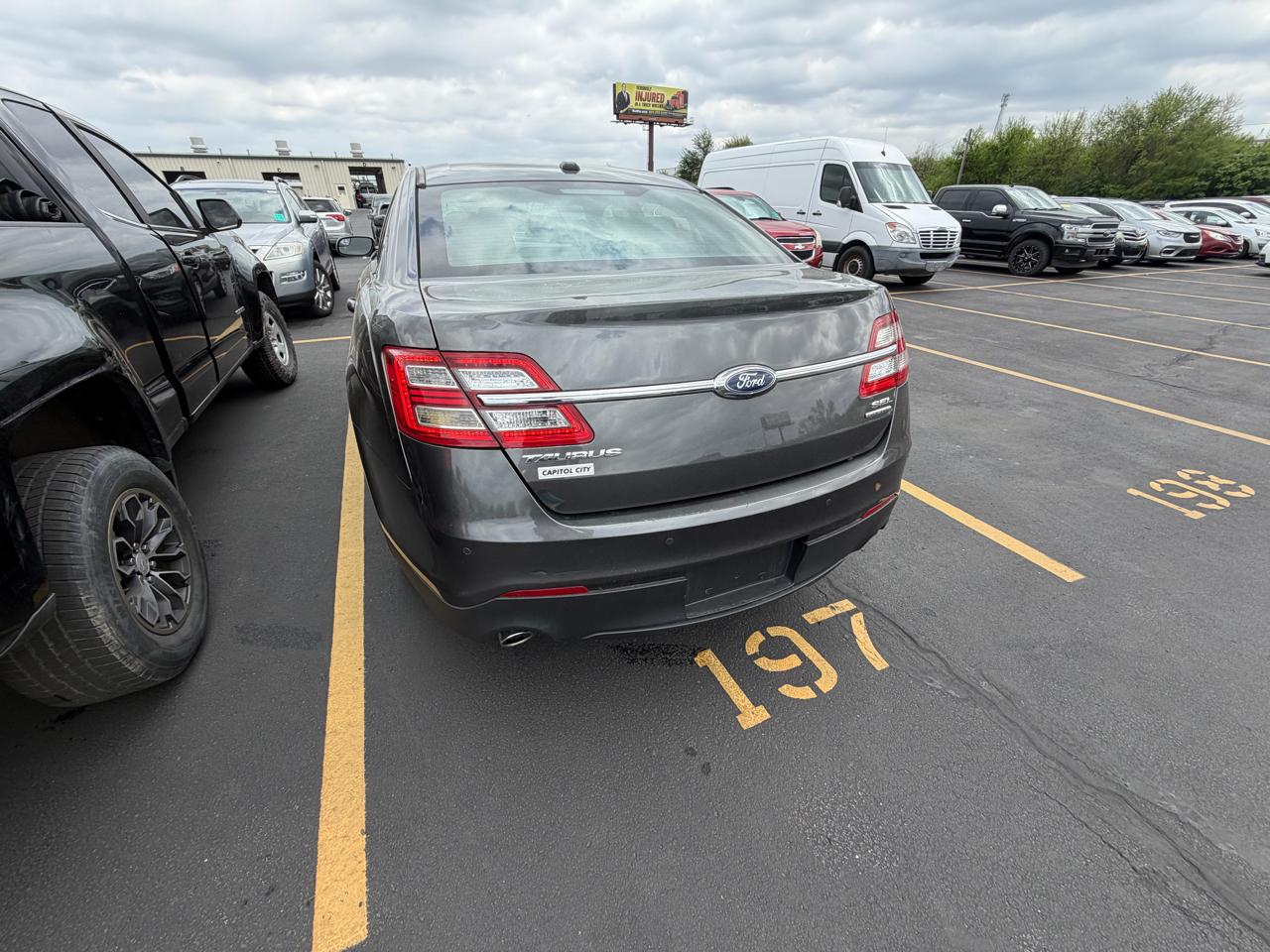 Ford Taurus SEL FWD 2018