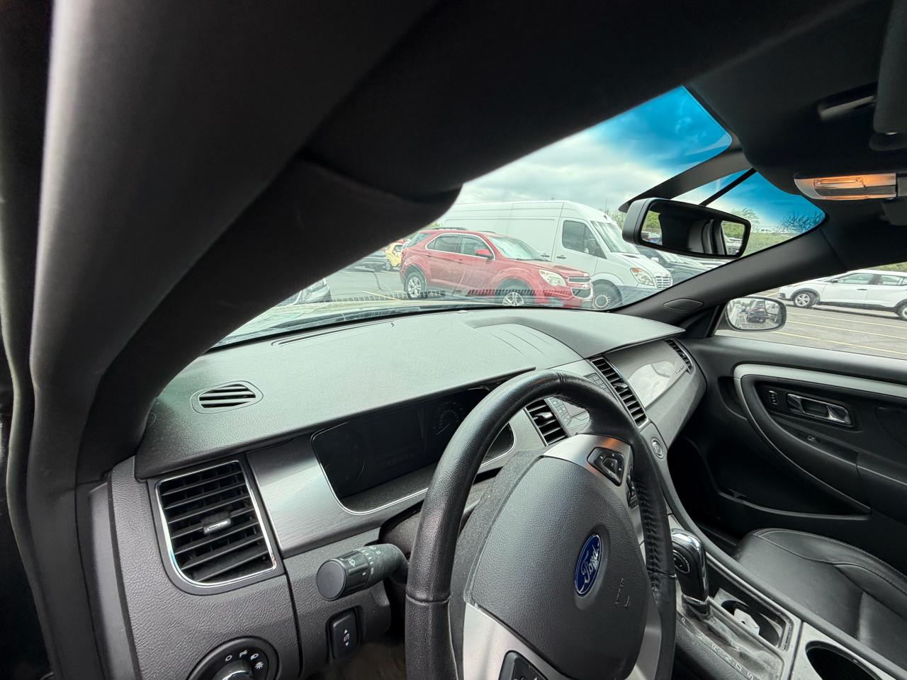 Ford Taurus SEL FWD 2018