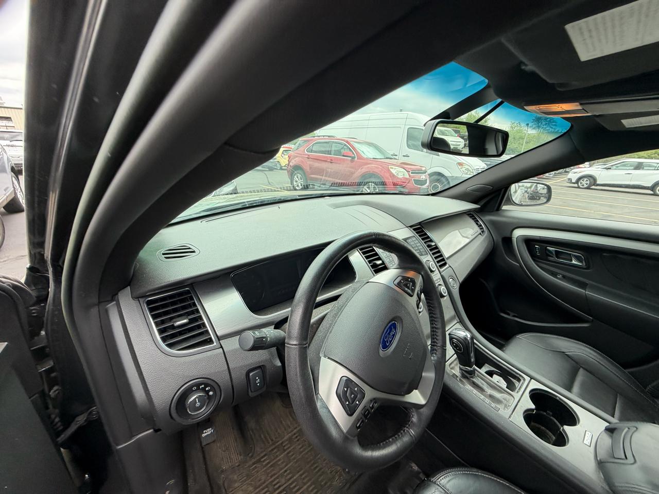 Ford Taurus SEL FWD 2018