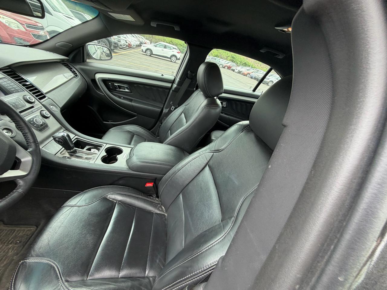 Ford Taurus SEL FWD 2018