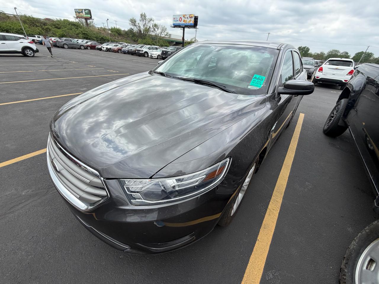 Ford Taurus SEL FWD 2018