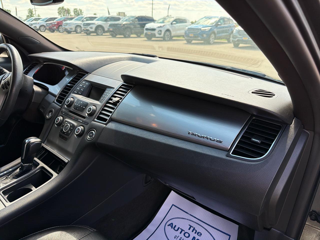 Ford Taurus SEL FWD 2018