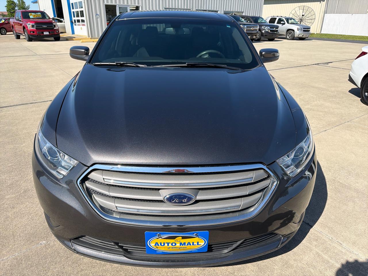 Ford Taurus SEL FWD 2018