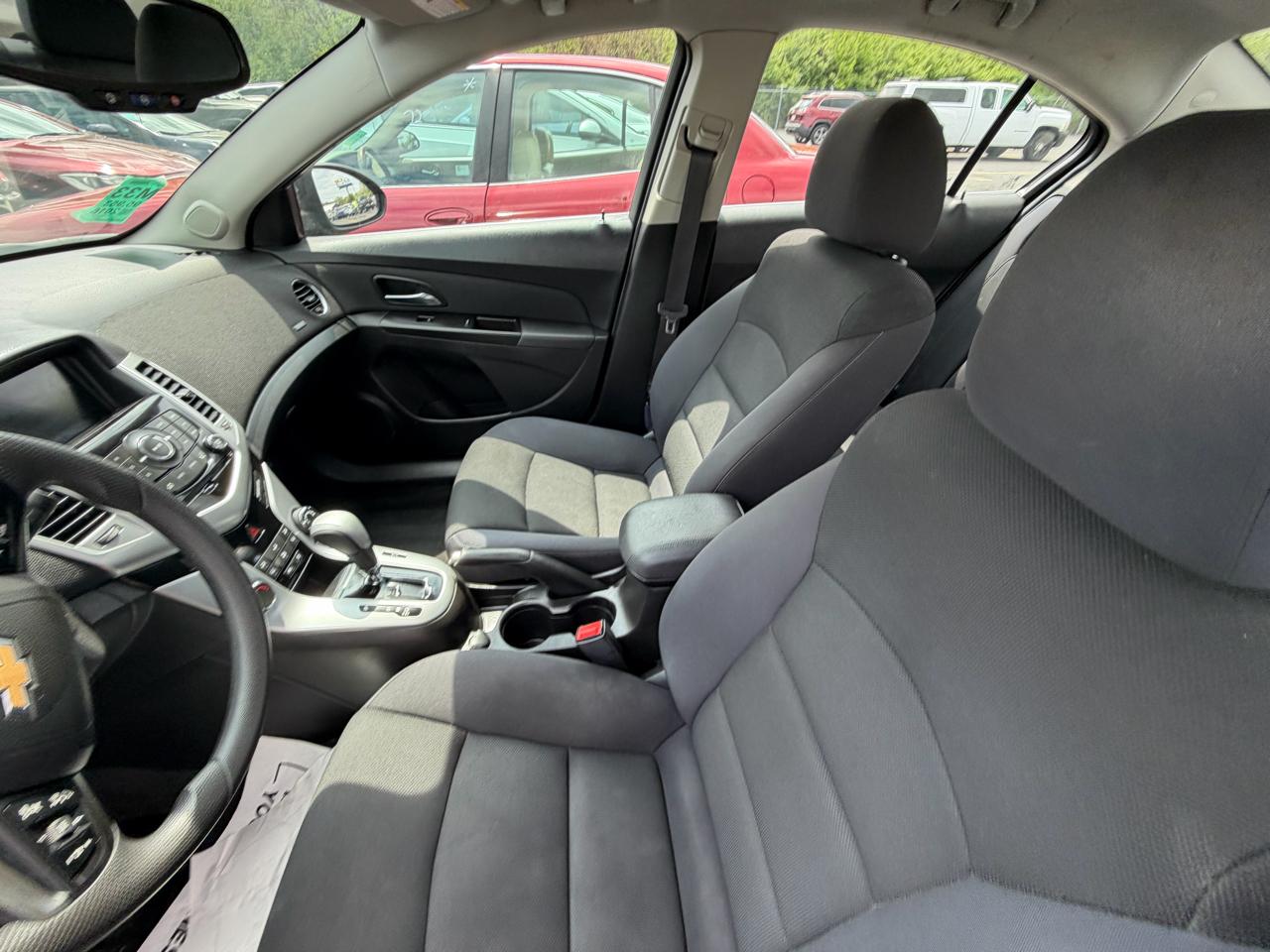 Chevrolet Cruze Limited 4dr Sdn Auto LT w/1LT 2016