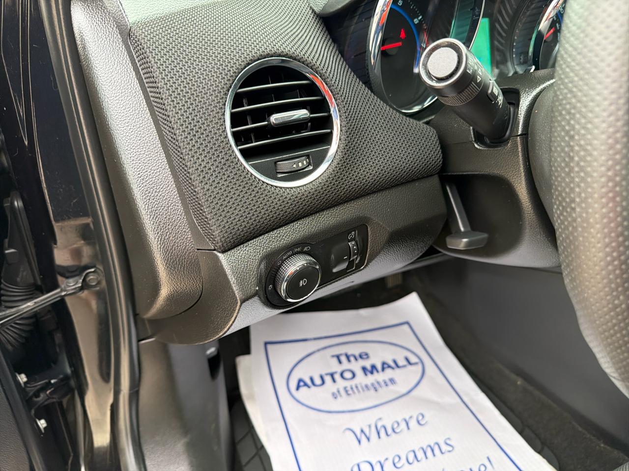 Chevrolet Cruze Limited 4dr Sdn Auto LT w/1LT 2016