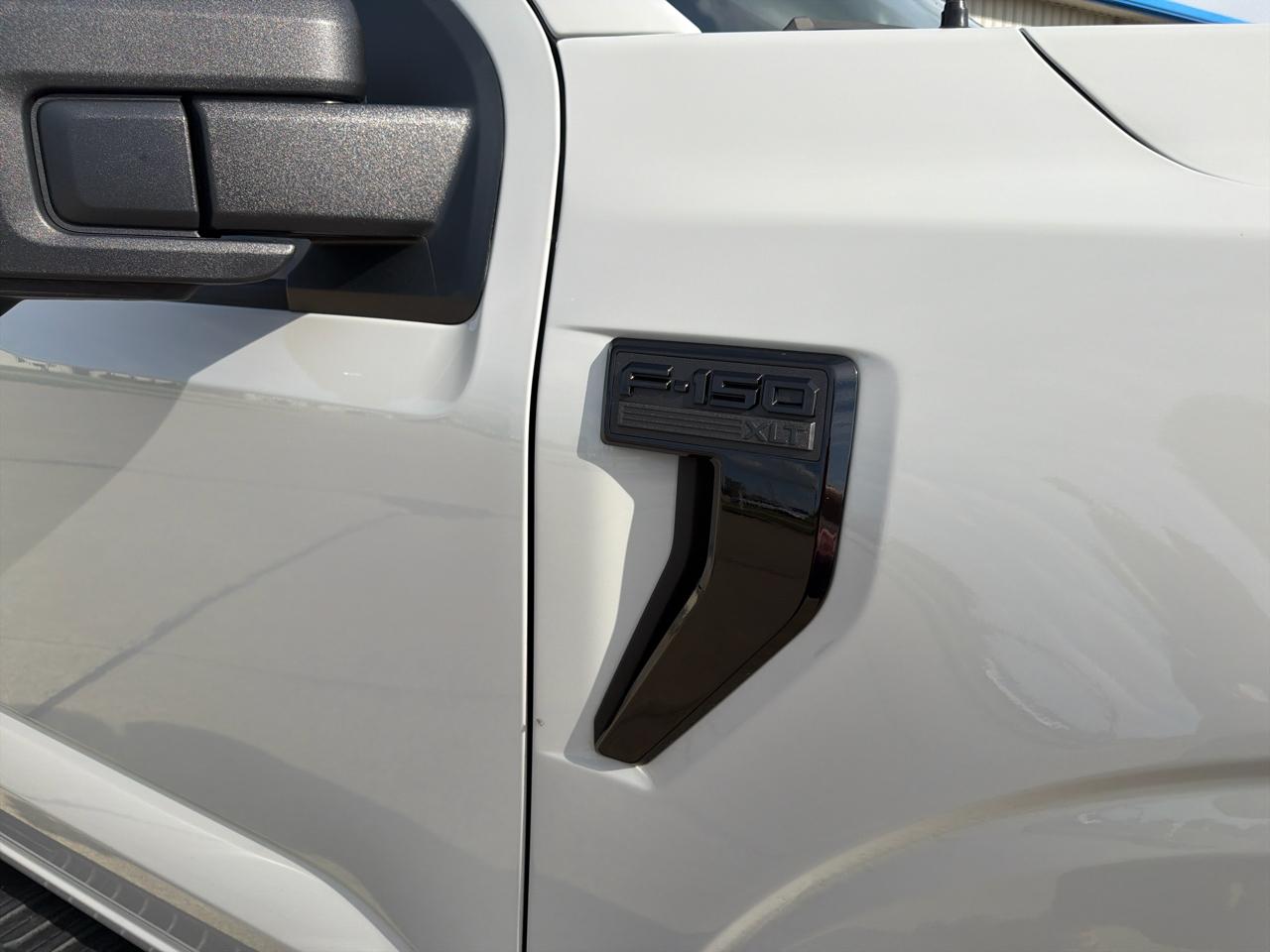 Ford F-150 4WD SuperCrew 145" XLT 2024