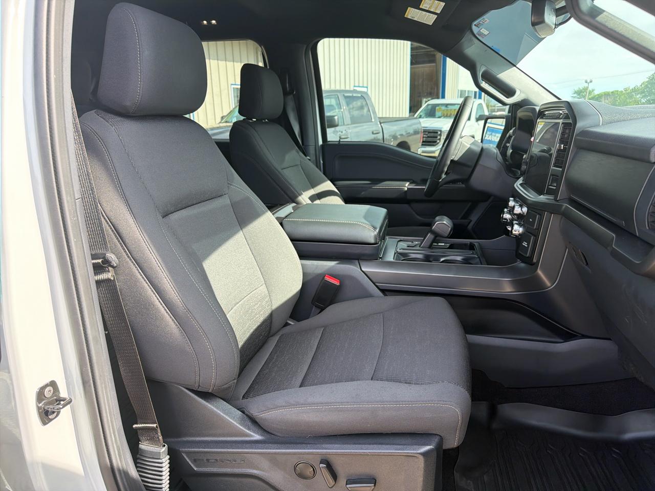 Ford F-150 4WD SuperCrew 145" XLT 2024