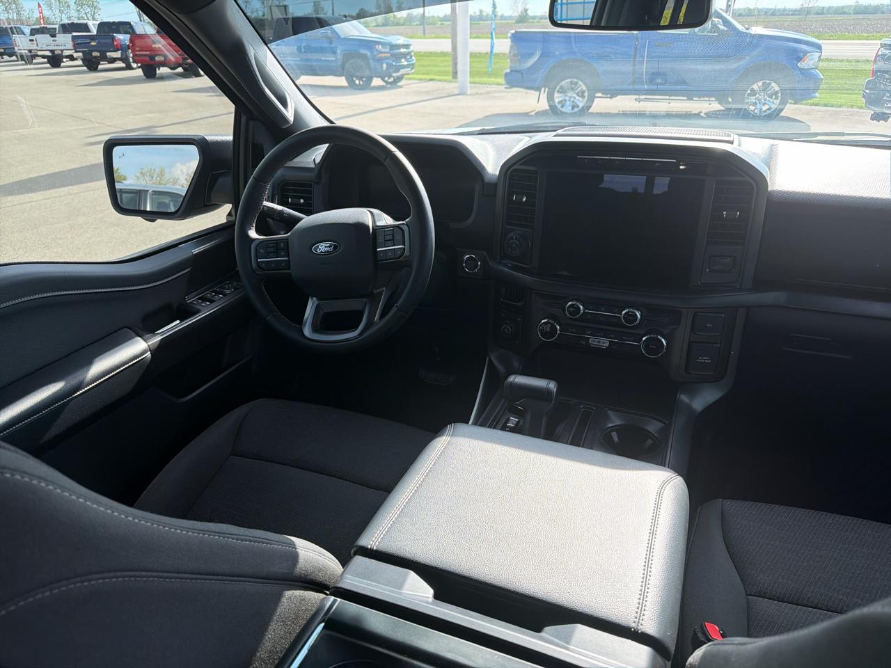 Ford F-150 4WD SuperCrew 145" XLT 2024