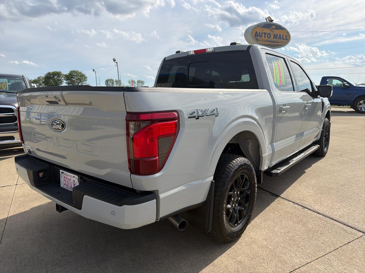 Ford F-150 4WD SuperCrew 145" XLT 2024