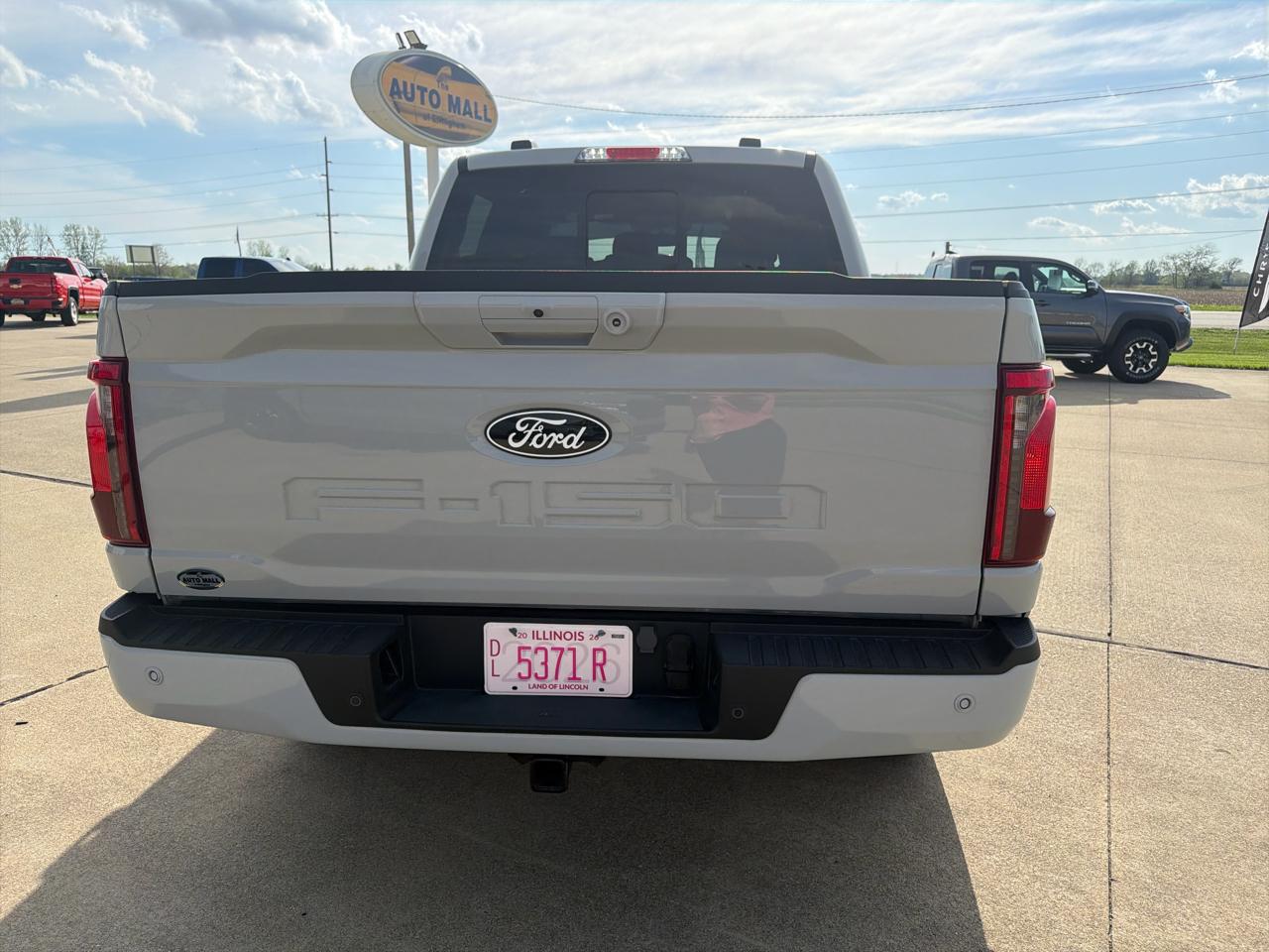 Ford F-150 4WD SuperCrew 145" XLT 2024