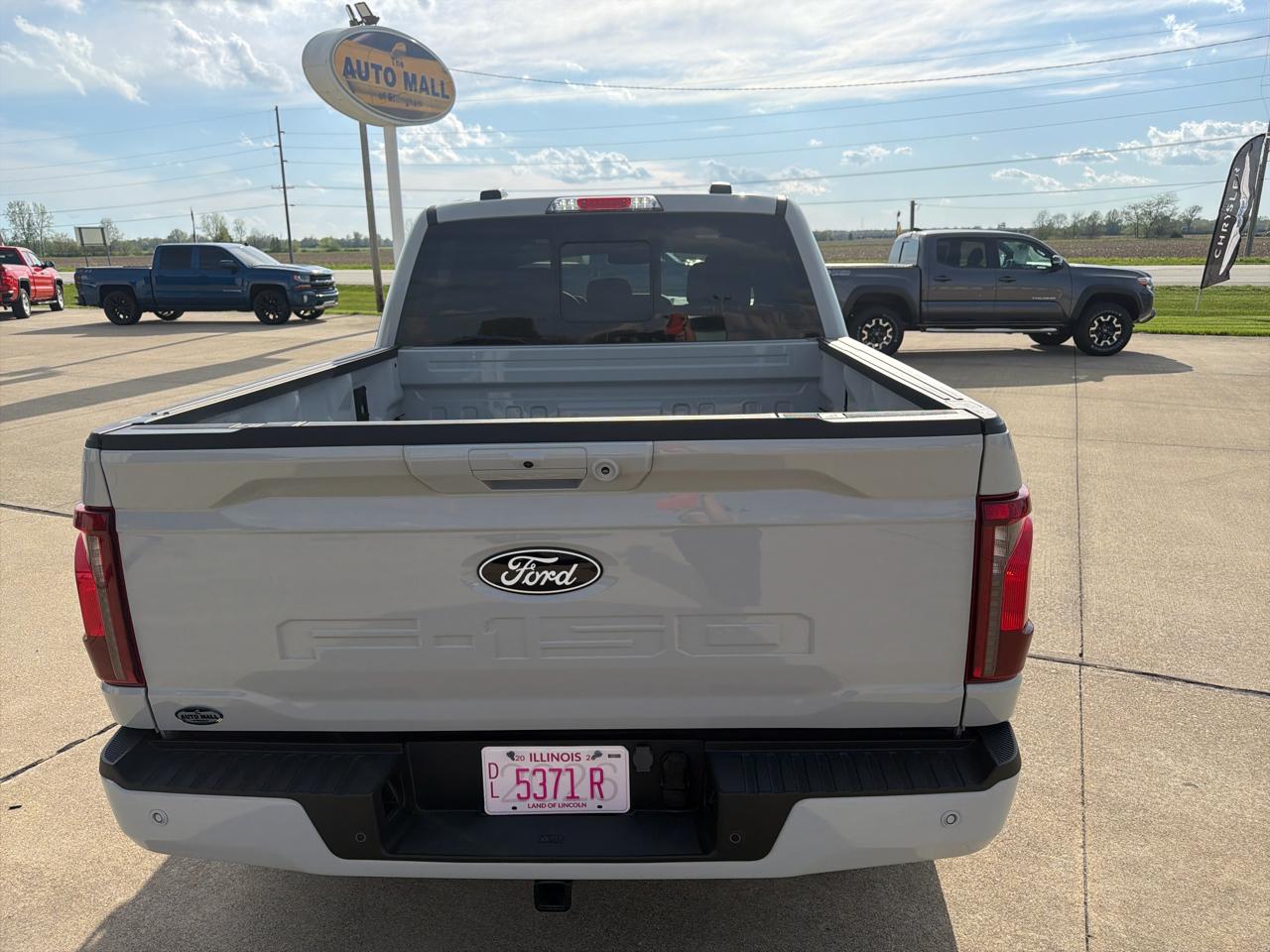 Ford F-150 4WD SuperCrew 145" XLT 2024