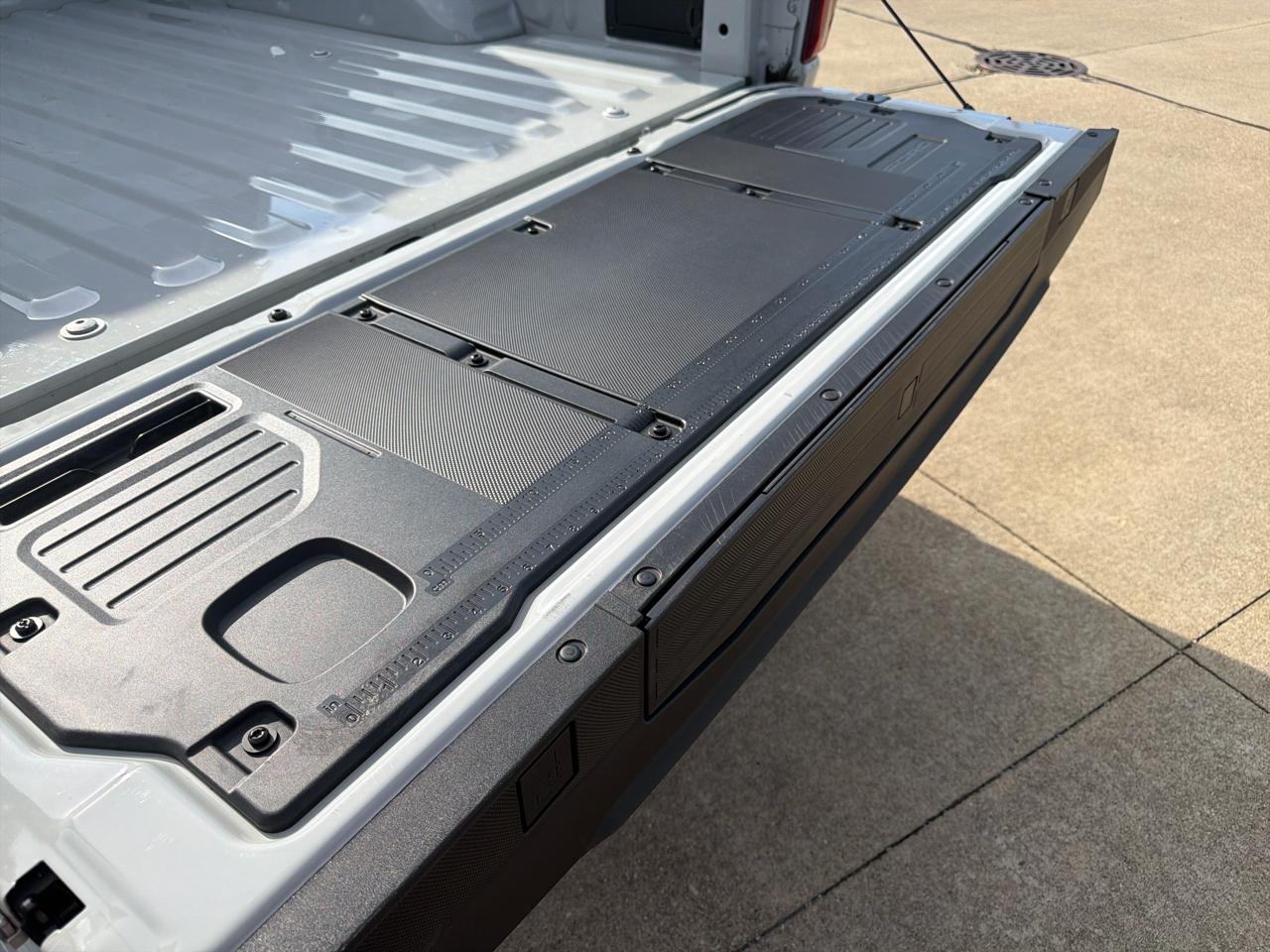 Ford F-150 4WD SuperCrew 145" XLT 2024