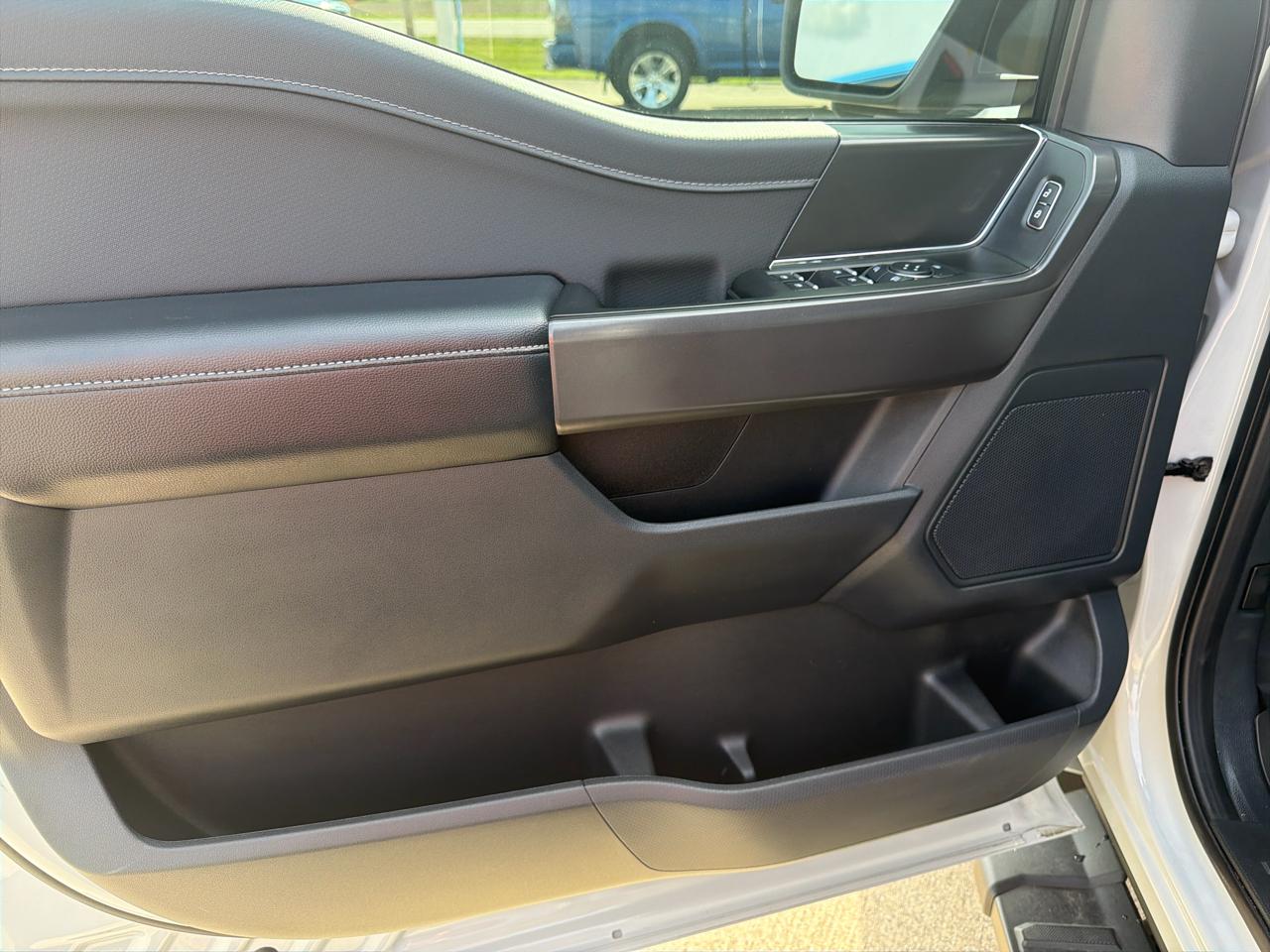 Ford F-150 4WD SuperCrew 145" XLT 2024