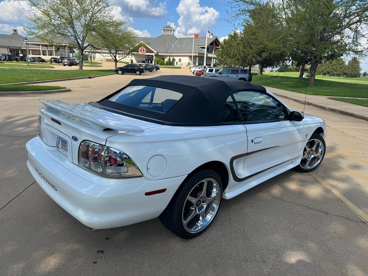 Ford Mustang 2dr Convertible 1996