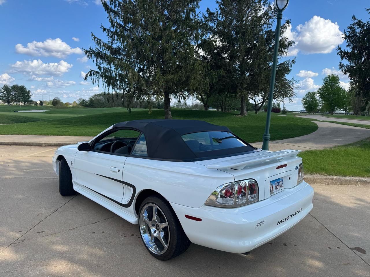 Ford Mustang 2dr Convertible 1996