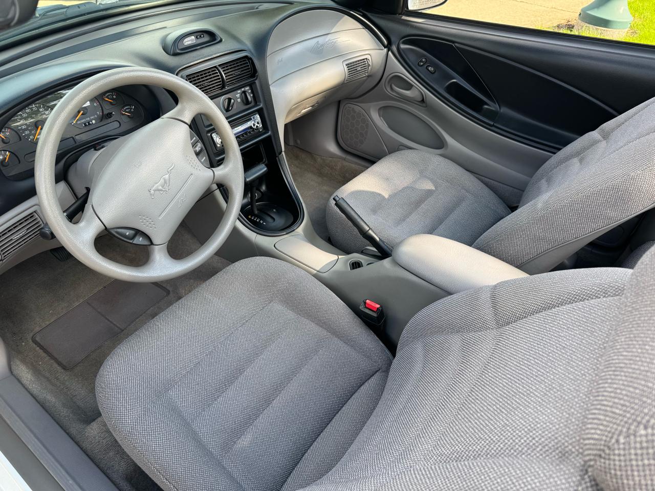 Ford Mustang 2dr Convertible 1996