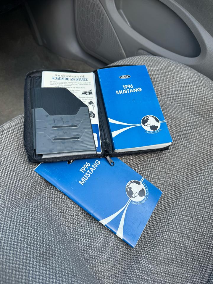 Ford Mustang 2dr Convertible 1996