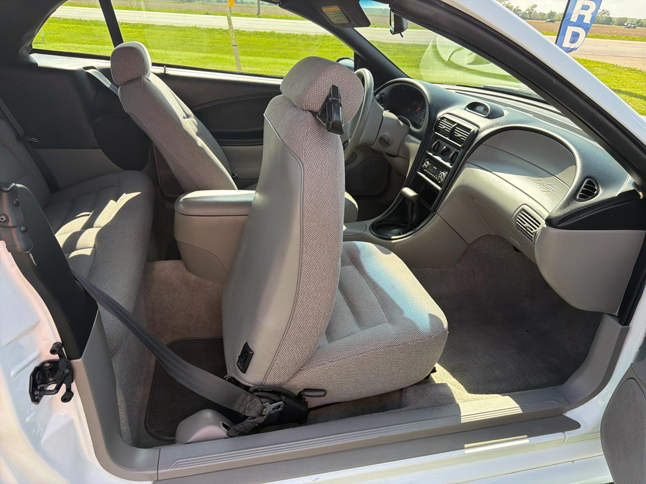 Ford Mustang 2dr Convertible 1996