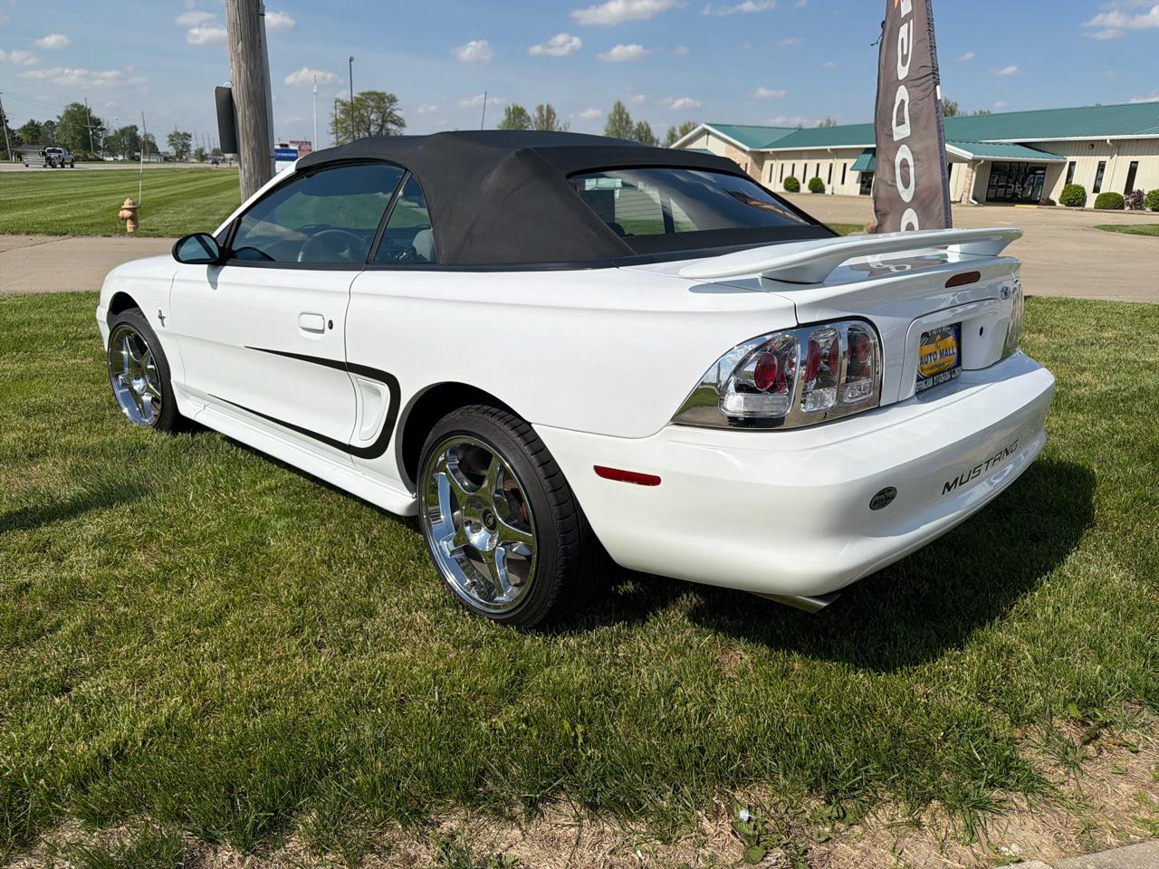 Ford Mustang 2dr Convertible 1996