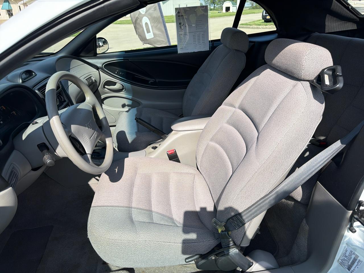 Ford Mustang 2dr Convertible 1996