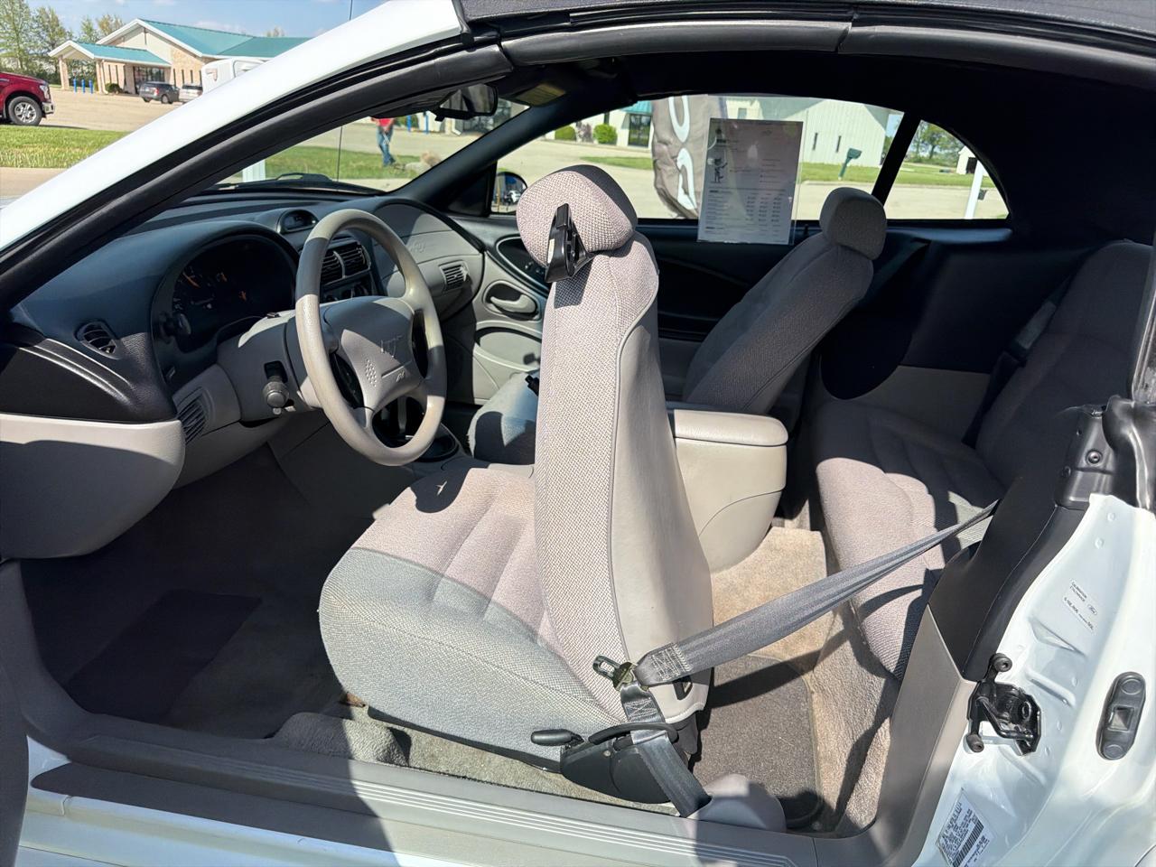 Ford Mustang 2dr Convertible 1996