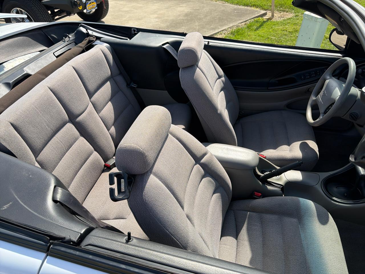 Ford Mustang 2dr Convertible 1996