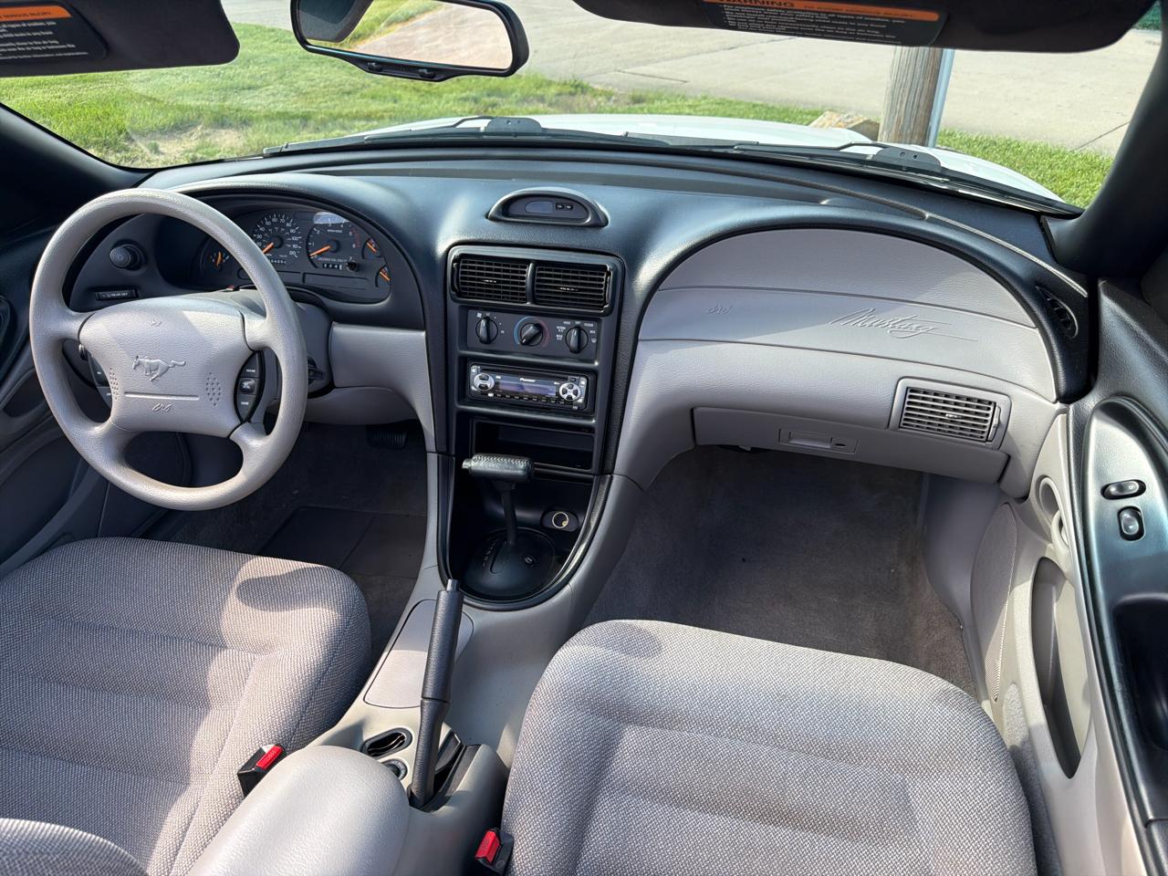 Ford Mustang 2dr Convertible 1996