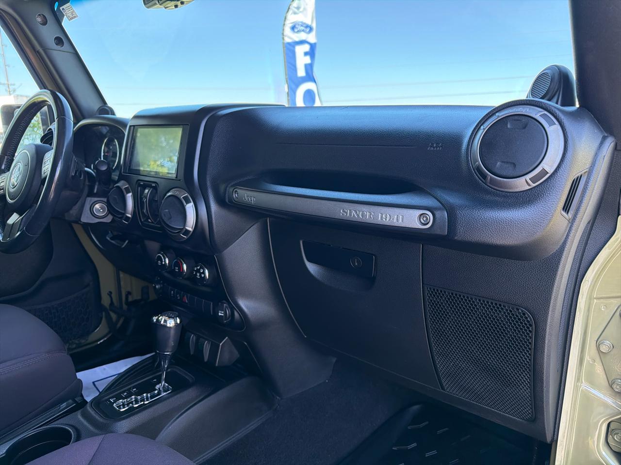 Jeep Wrangler Unlimited 4WD 4dr Sport 2013