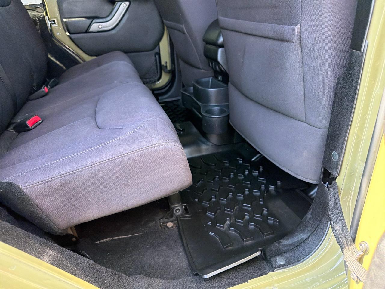 Jeep Wrangler Unlimited 4WD 4dr Sport 2013