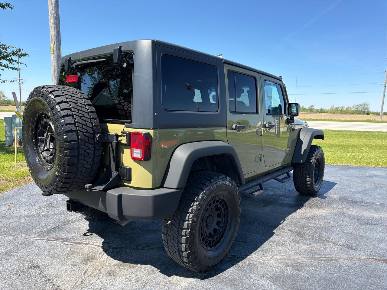 Jeep Wrangler Unlimited 4WD 4dr Sport 2013