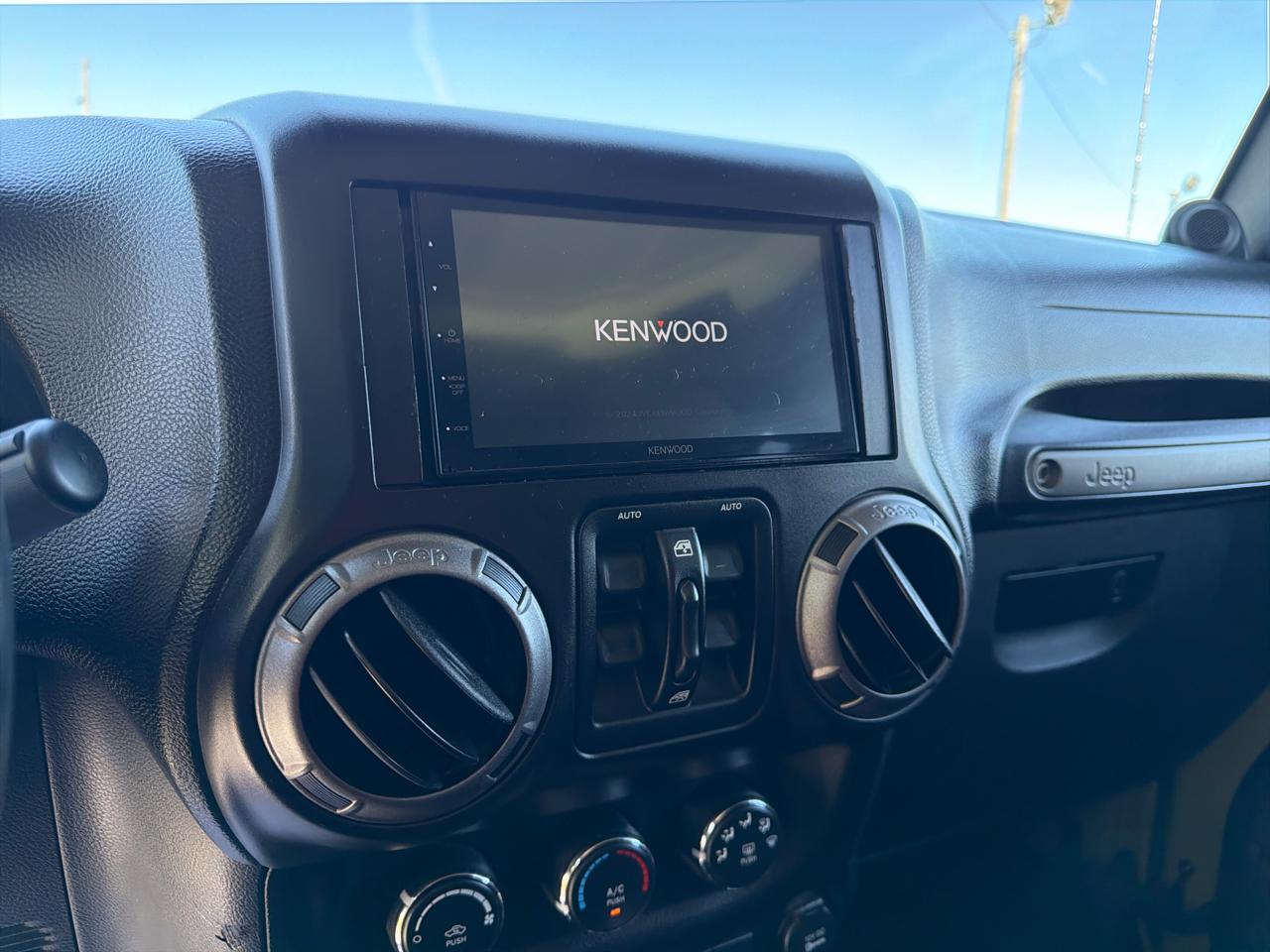 Jeep Wrangler Unlimited 4WD 4dr Sport 2013